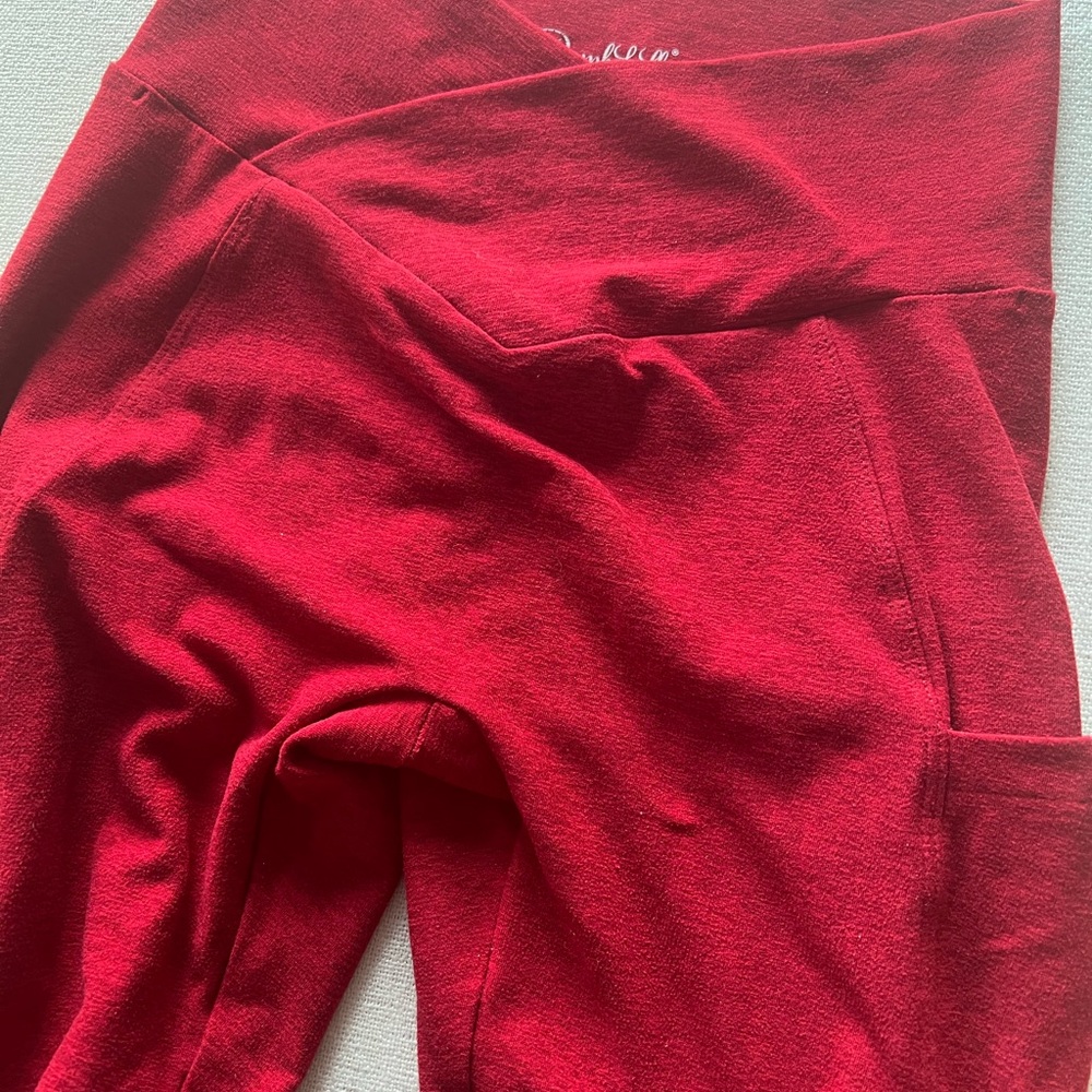 Discontinued V-waist Red Leggings